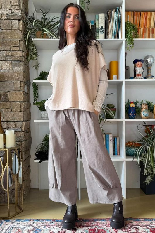 Bennie Quirky Barrel Pant Mocha Pin Stripe